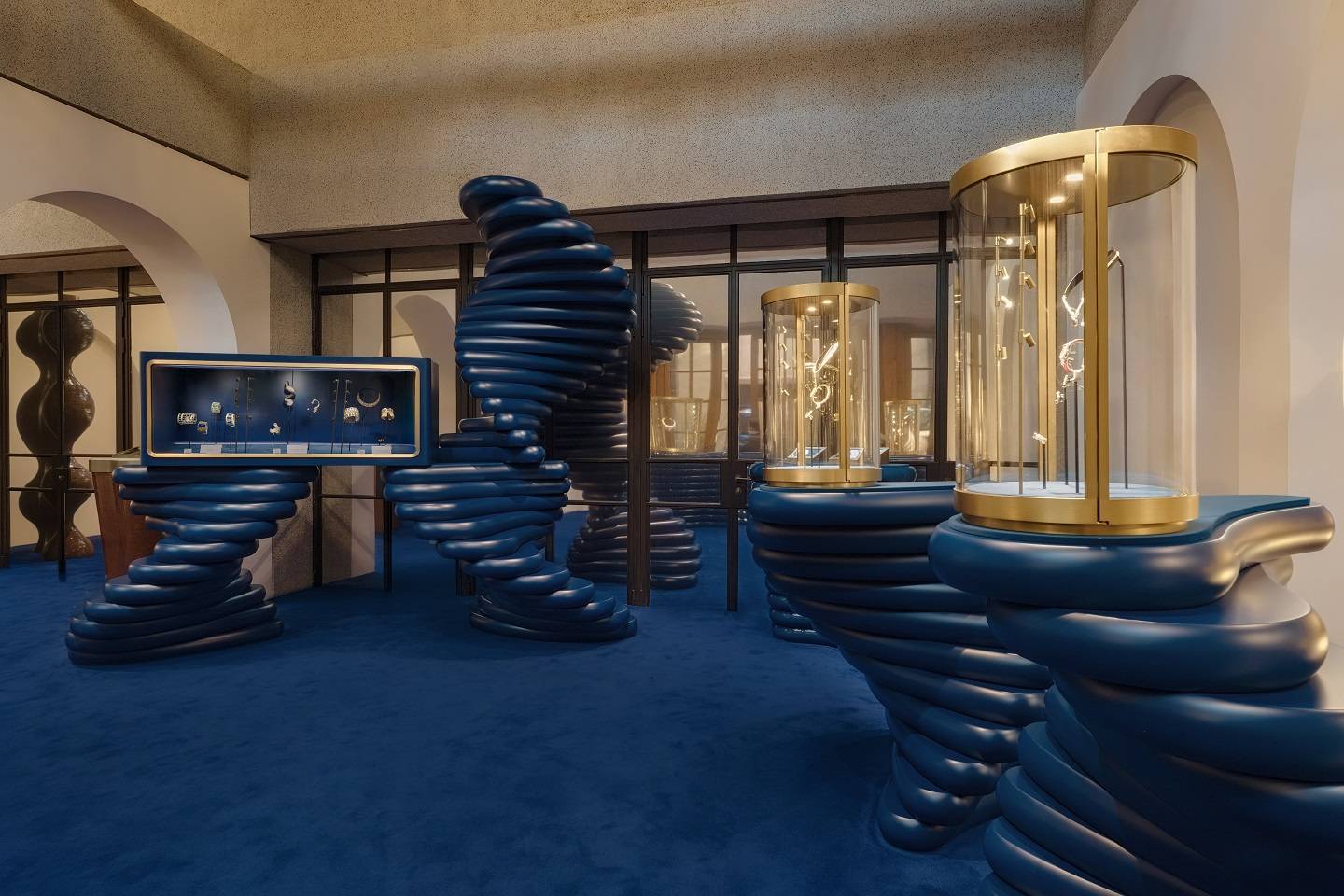 幕朗格上海旗舰店焕新开幕恒隆与九百签约南京西路1038号商业项目开元棋牌潮讯 伯爵“优雅亦不羁”限时体验展揭幕布契拉提典藏展启(图8)